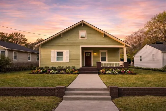 $2,200 | 1039 Astor Avenue Southwest, Atlanta, GA 30310