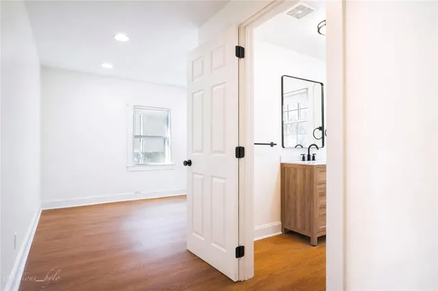 $2,200 | 1039 Astor Avenue Southwest, Atlanta, GA 30310