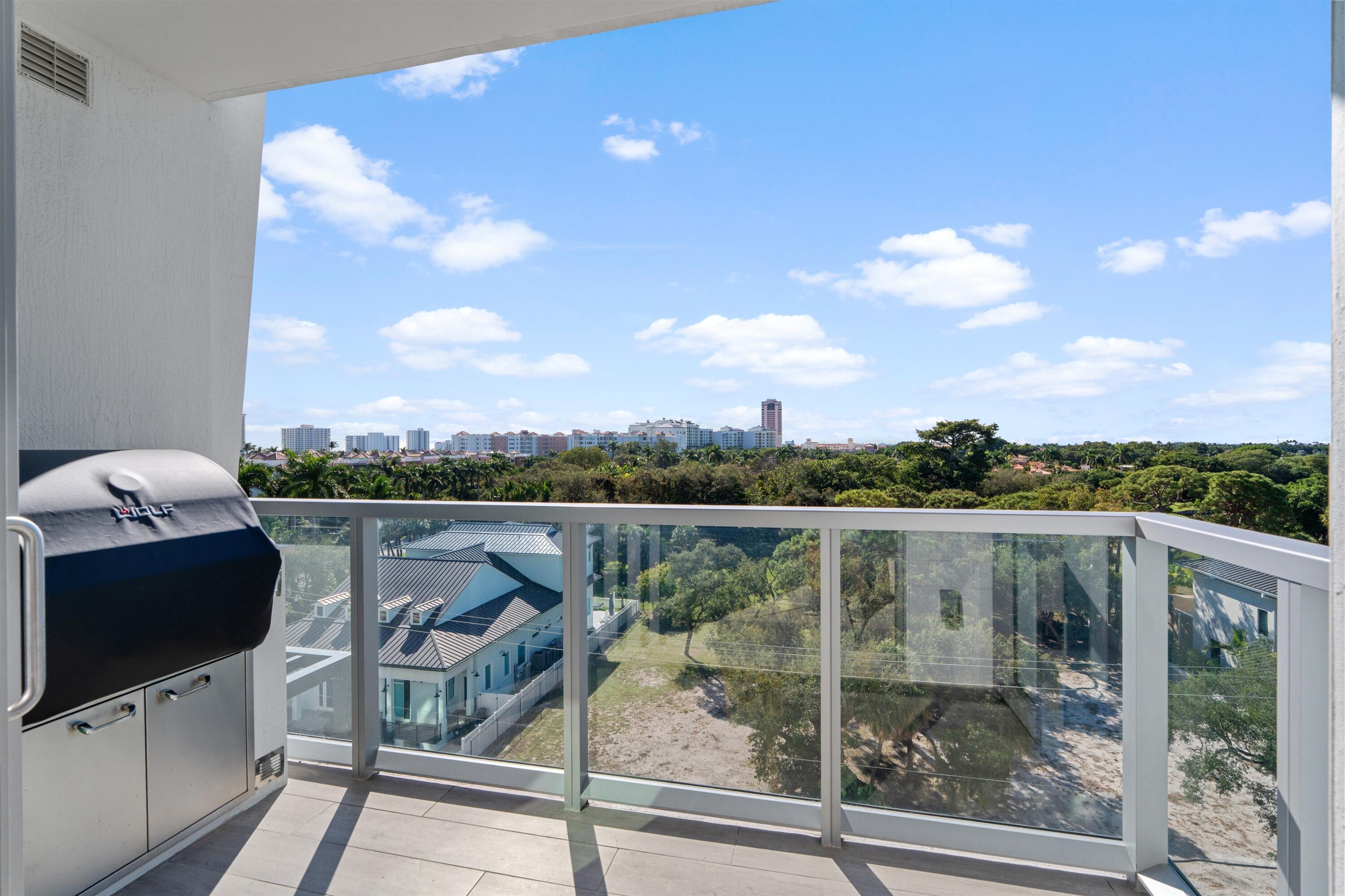 485 East Royal Palm Road, Unit 604 Boca Raton, FL 33432 - Photo 23 of 40 SUMMER KITCHEN
