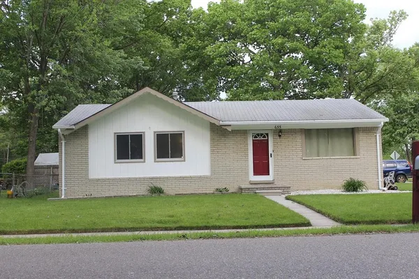 $349,900 | 655 Robinwood Drive, Troy, MI 48083