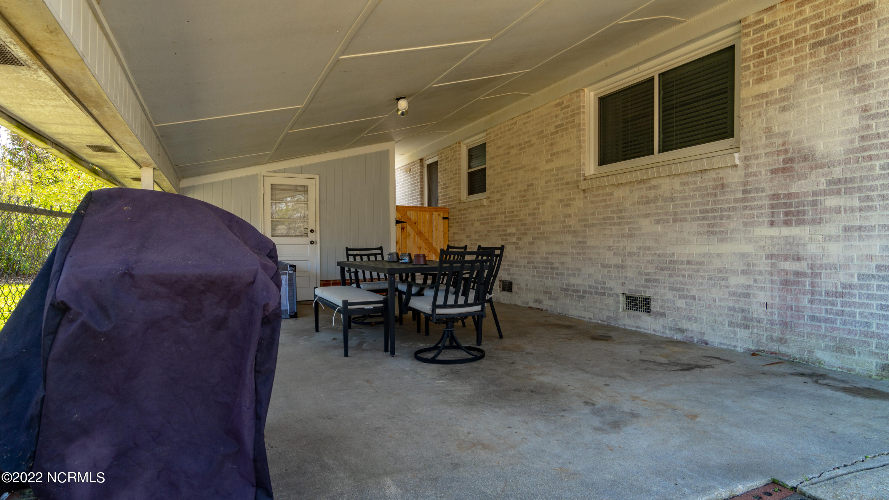 204 Cardinal Road Jacksonville, NC 28546 - Photo 6 of 24 1-7