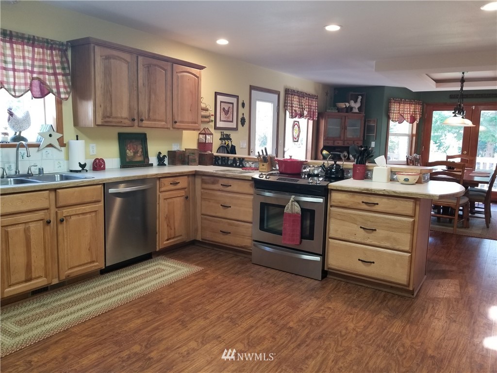 24110 Martin Road Sedro-Woolley, WA 98284 - Photo 8 of 25 Gallery Image 8