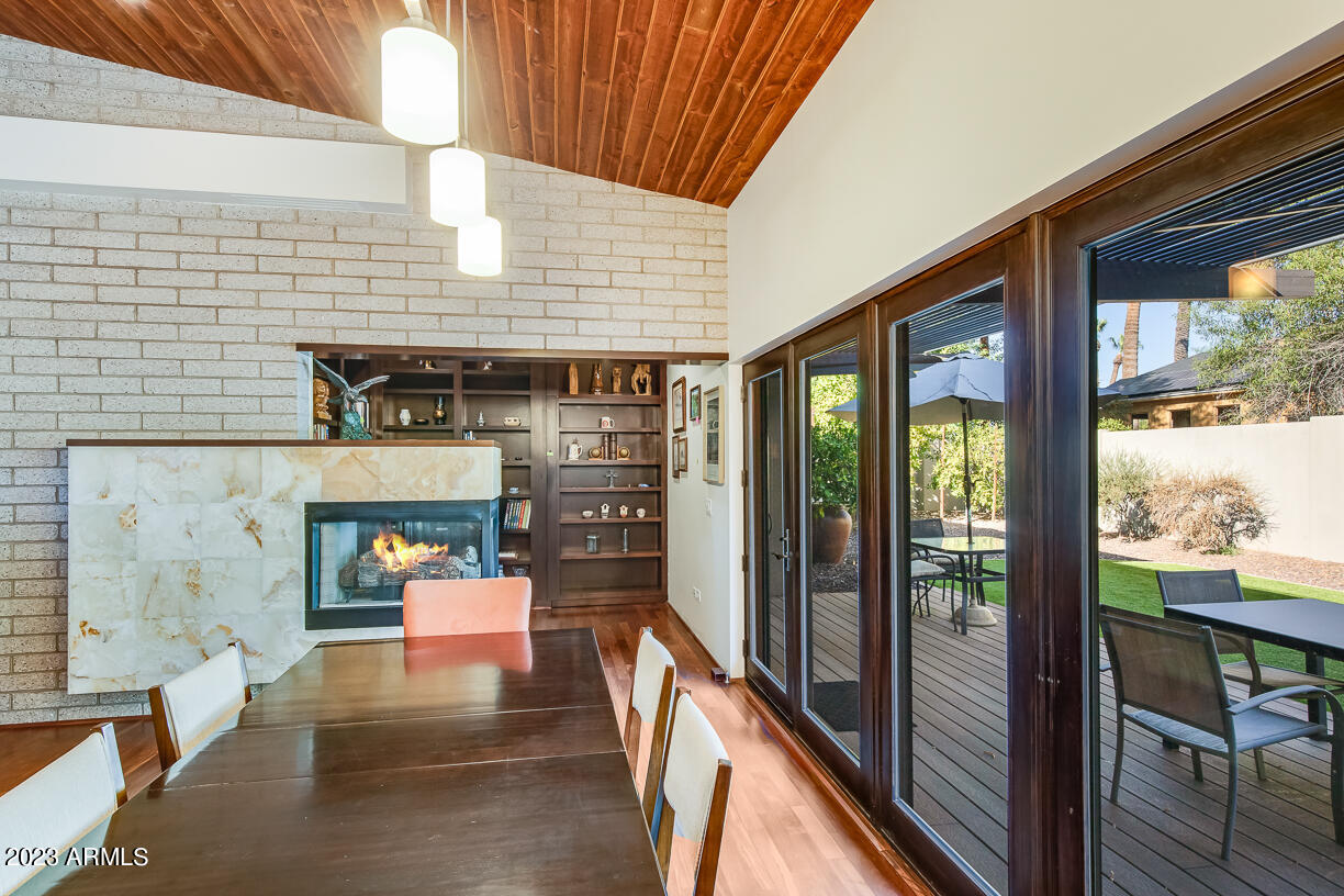 6121 North 3rd Street Phoenix, AZ 85012 - Photo 16 of 35 Library