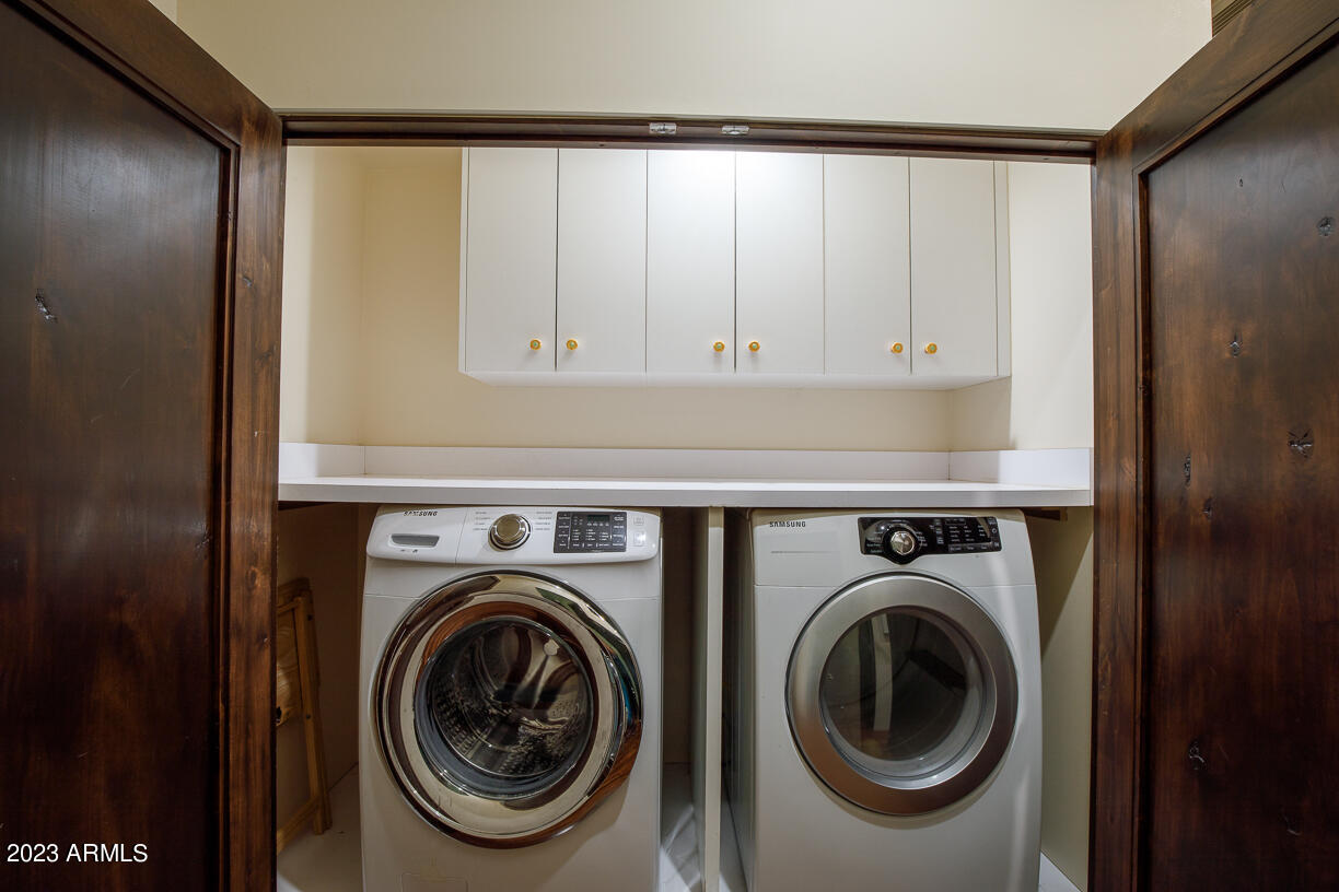 6121 North 3rd Street Phoenix, AZ 85012 - Photo 29 of 35 Laundry area