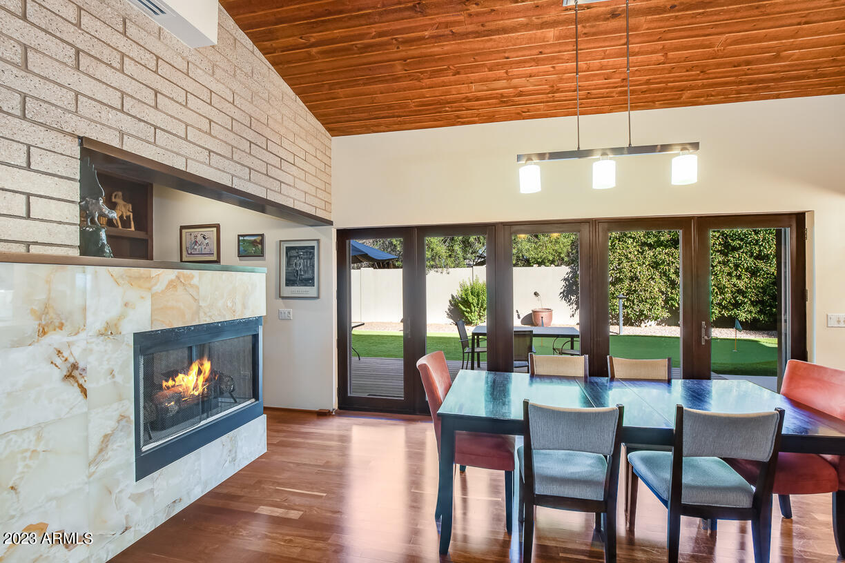 6121 North 3rd Street Phoenix, AZ 85012 - Photo 8 of 35 Dining area