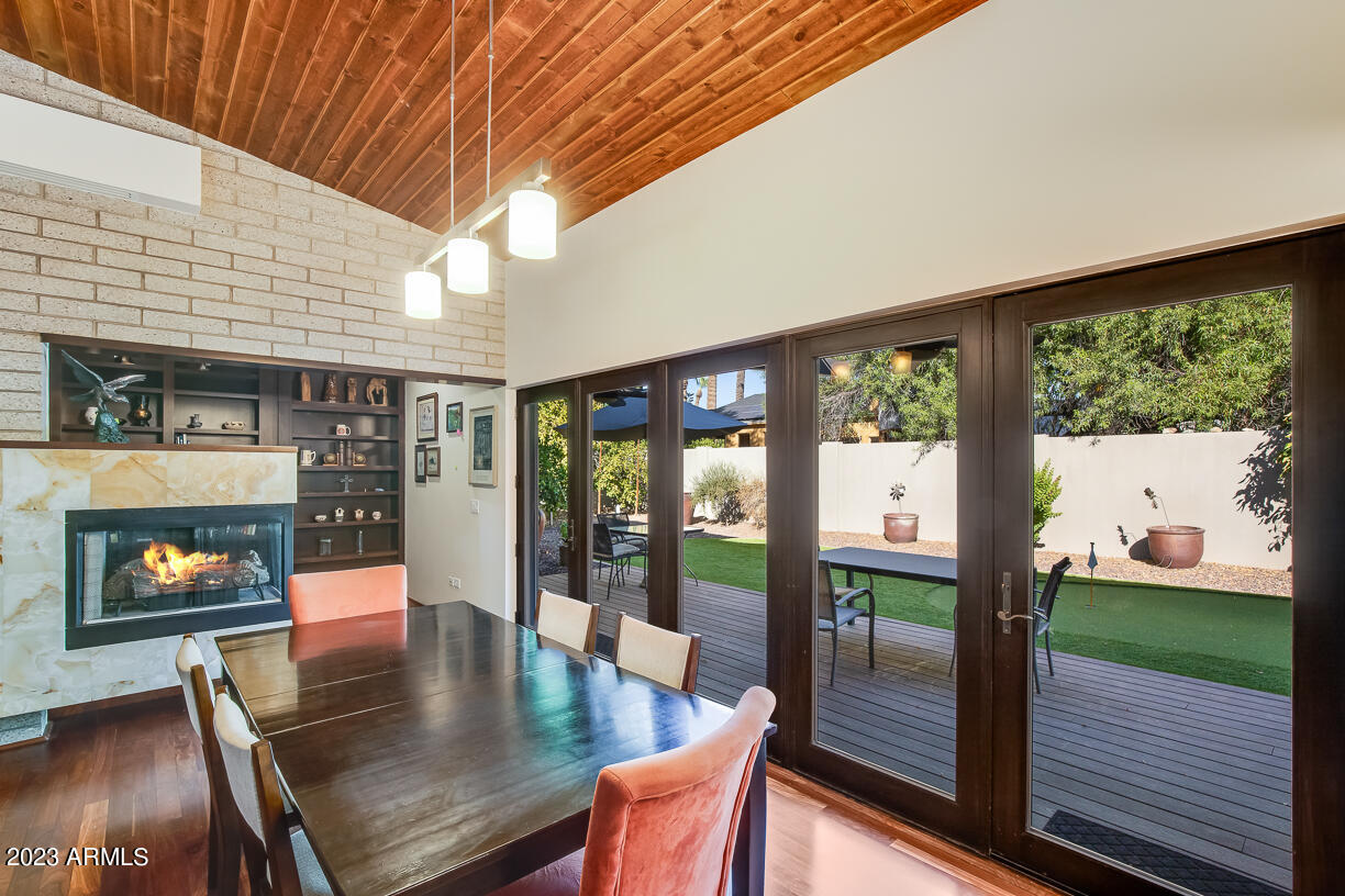 6121 North 3rd Street Phoenix, AZ 85012 - Photo 9 of 35 Dining area