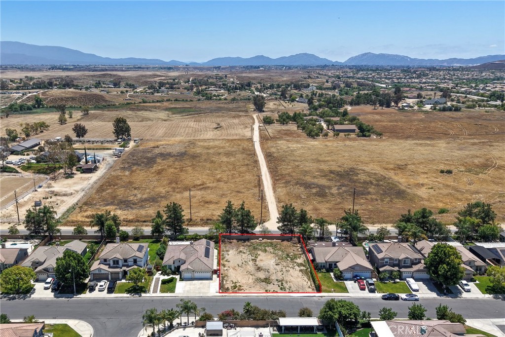 32257 Perigord Road Winchester, CA 92596 - Photo 6 of 19