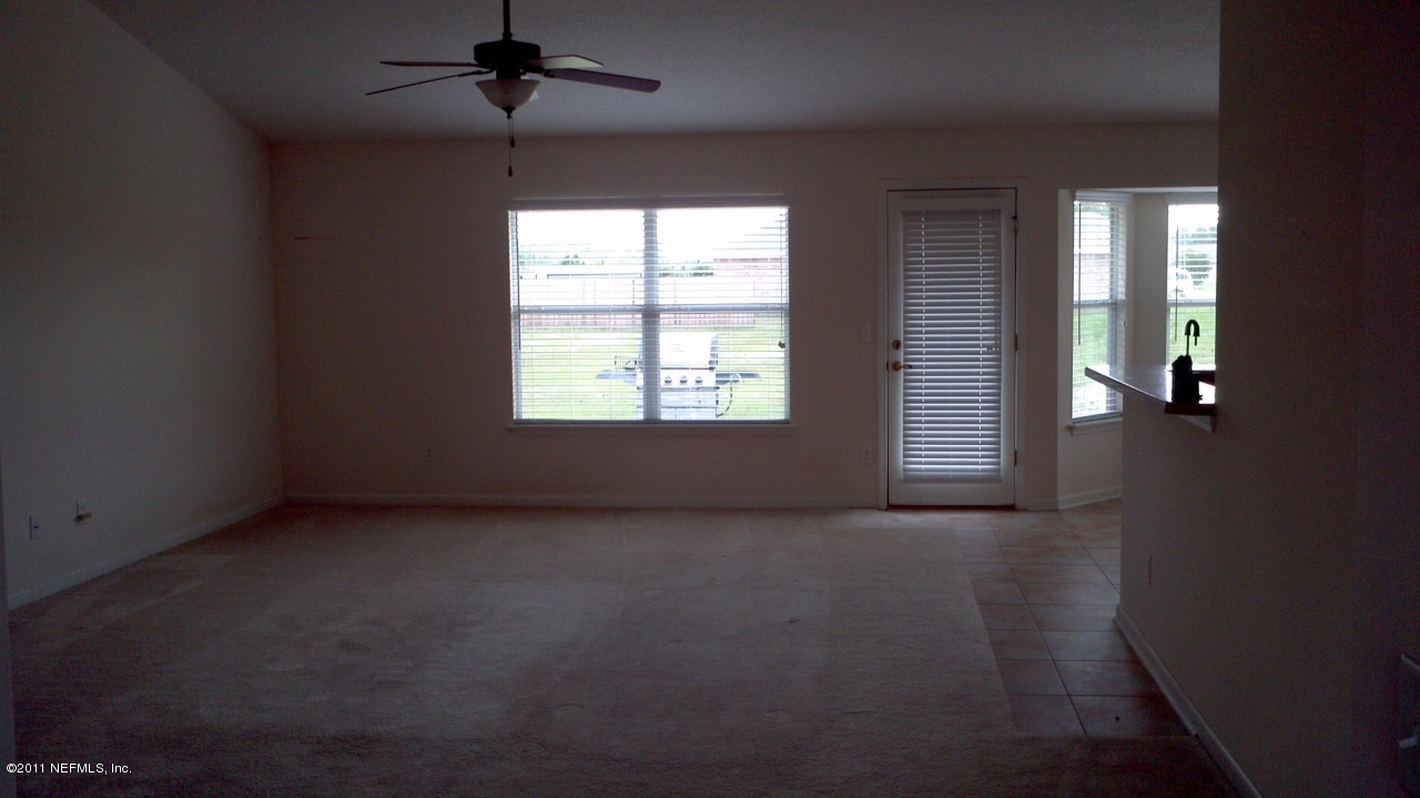4509 Ranch Pines Way Middleburg, FL 32068 - Photo 5 of 11 Living Room