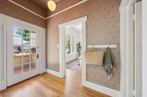 $1,495,000 | 17 10th Street, Petaluma, CA 94952