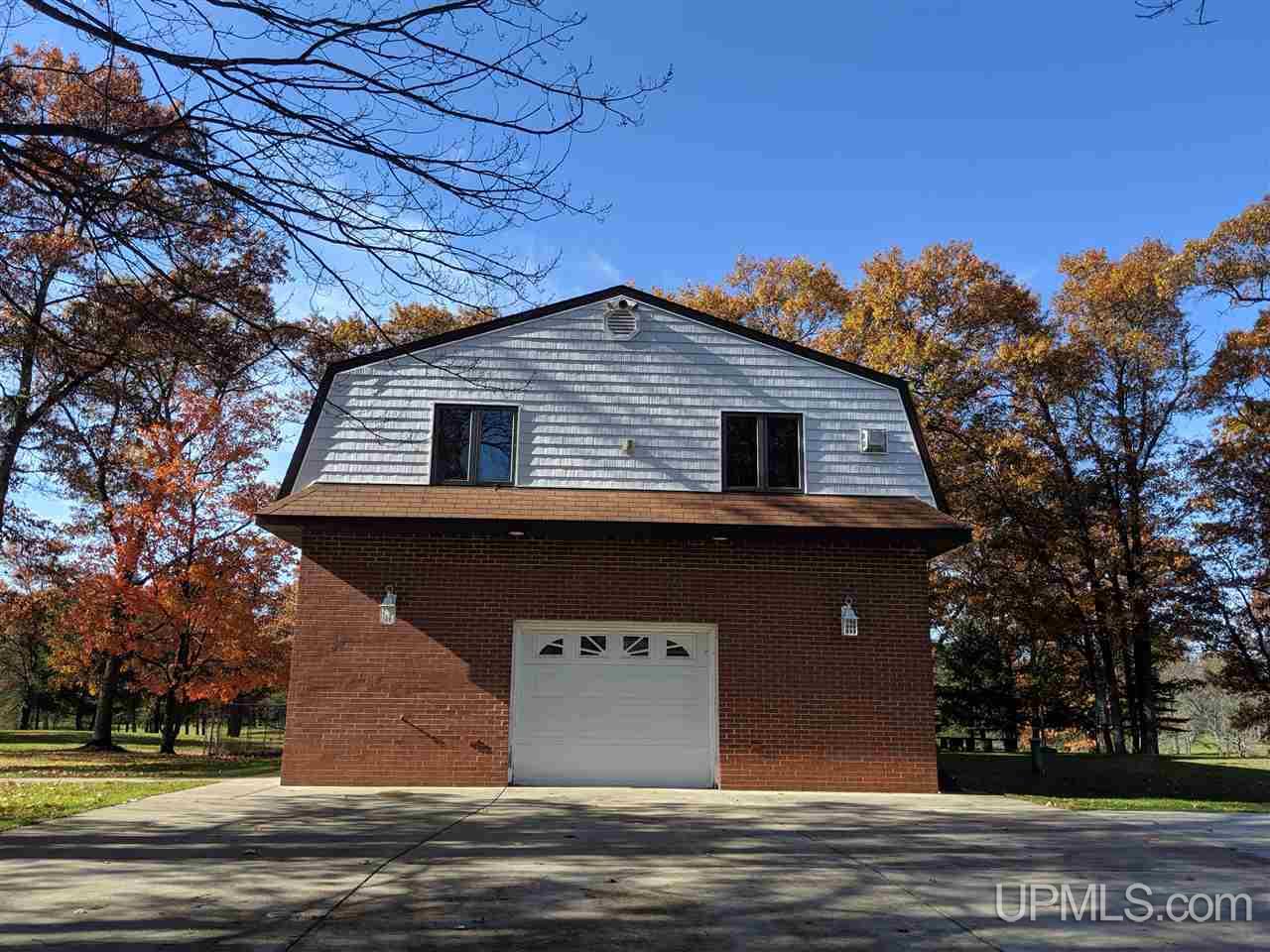 5143 Town Road North Florence, WI 54121 - Photo 3 of 50