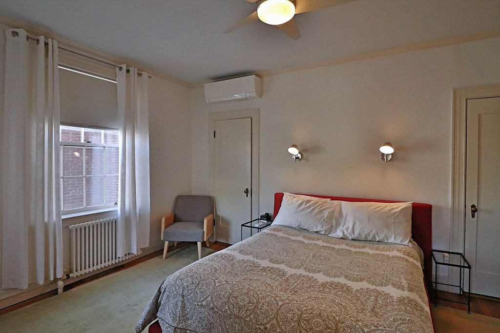 141 Beaconsfield Road, Unit 3 Brookline, MA 02445 - Photo 13 of 33