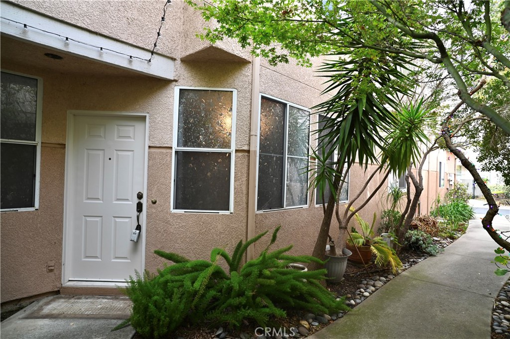 1288 Chaparral Circle San Luis Obispo, CA 93401 - Photo 4 of 47 Front Door