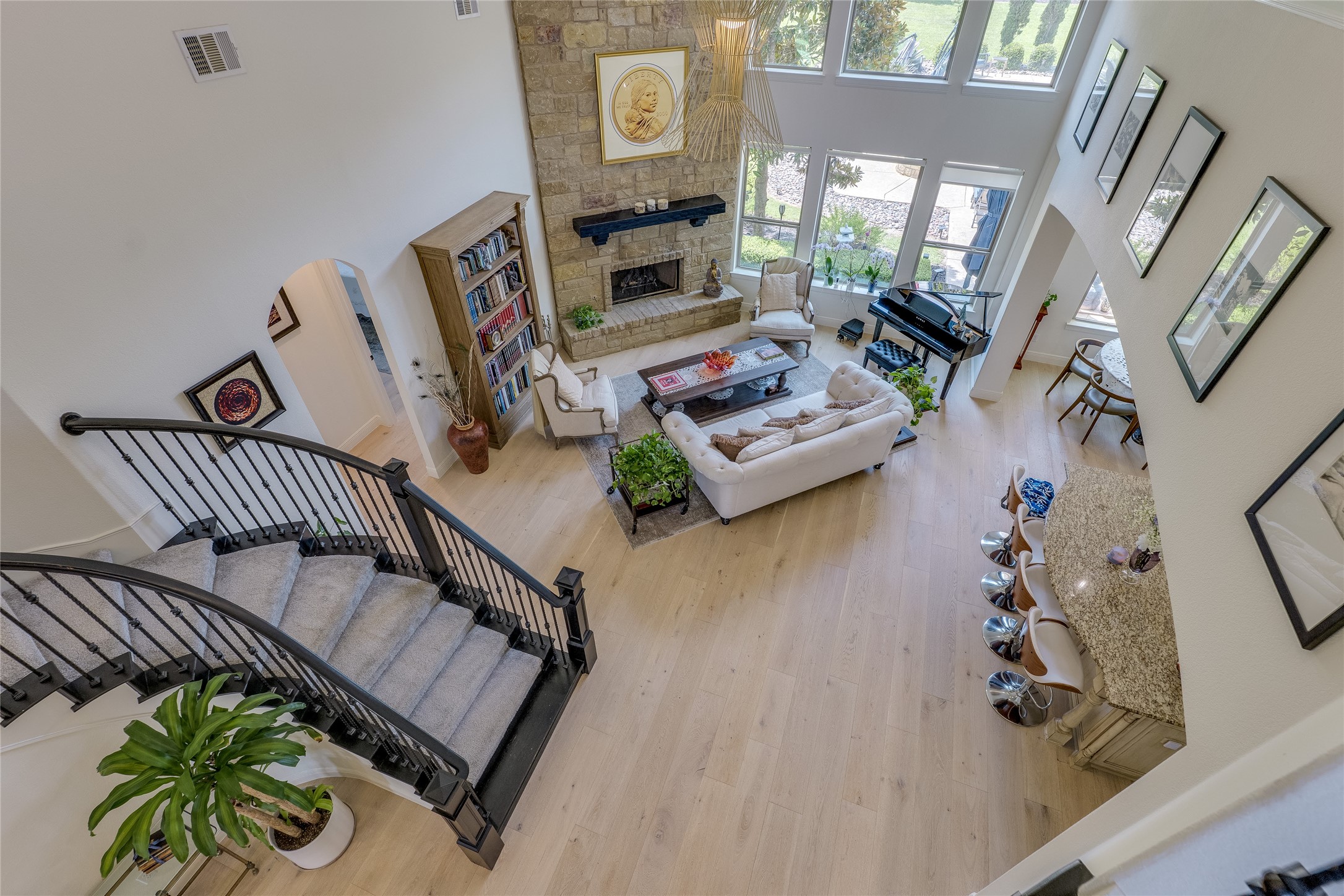 11612 Shoreview Overlook Austin, TX 78732 - Photo 3 of 40 Gallery Image 3