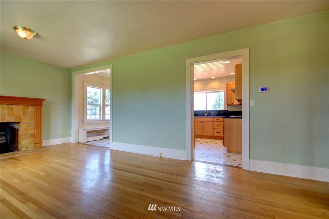 604 Gardner Road Burlington, WA 98233 - Photo 3 of 24 Gallery Image 3