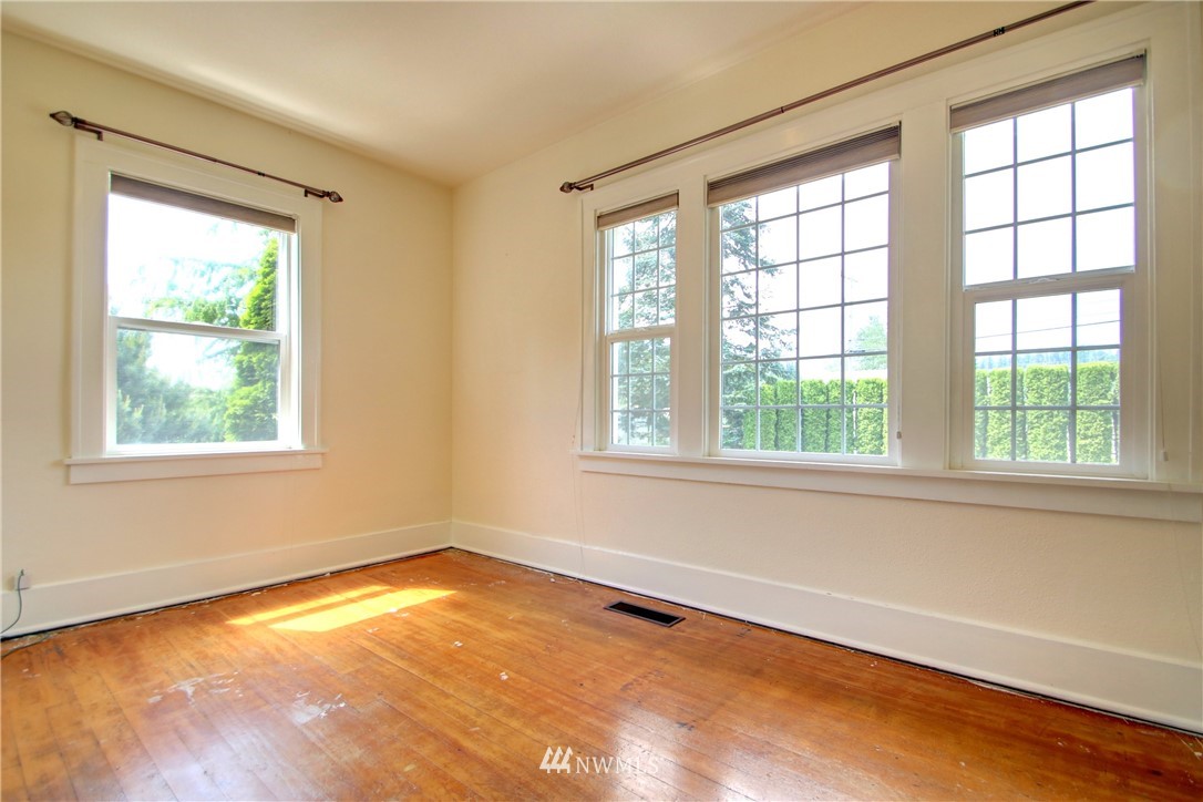 604 Gardner Road Burlington, WA 98233 - Photo 6 of 24 Gallery Image 6