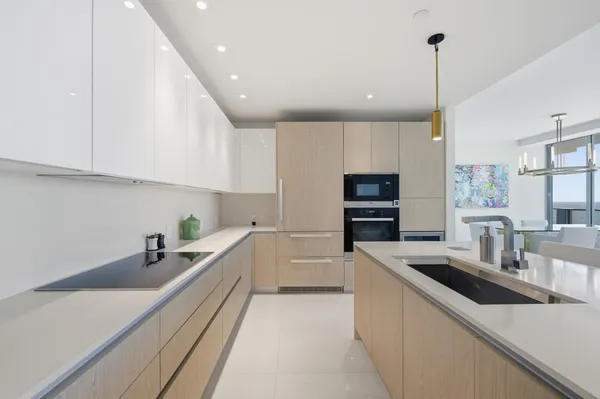 $2,650,000 | 3100 North Ocean Drive, Unit H1506, Singer Island, FL 33404