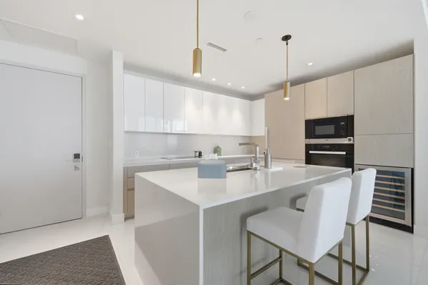 $2,650,000 | 3100 North Ocean Drive, Unit H1506, Singer Island, FL 33404