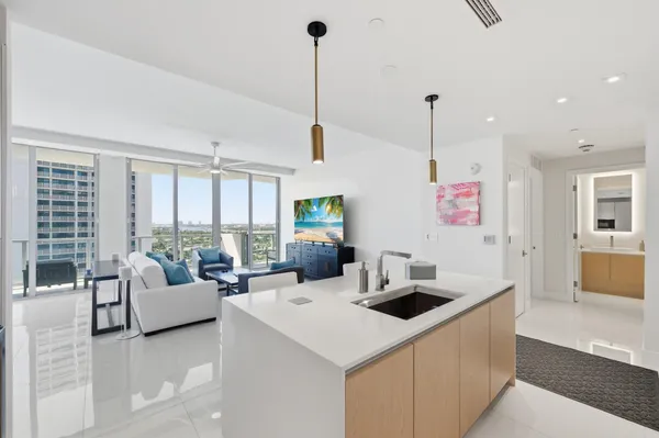 $2,650,000 | 3100 North Ocean Drive, Unit H1506, Singer Island, FL 33404