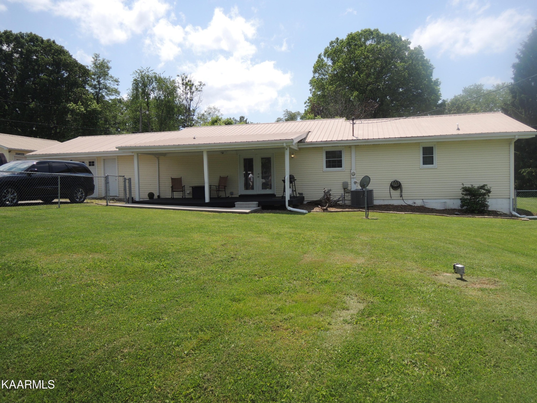 318 Rugby Avenue Jamestown, TN 38556 - Photo 4 of 20 Gallery Image 4