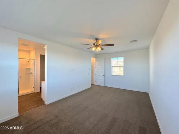 a view of empty room with window