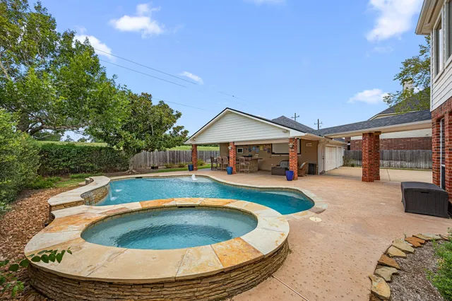 $675,000 | 8623 North Fitzgerald Way, Missouri City, TX 77459