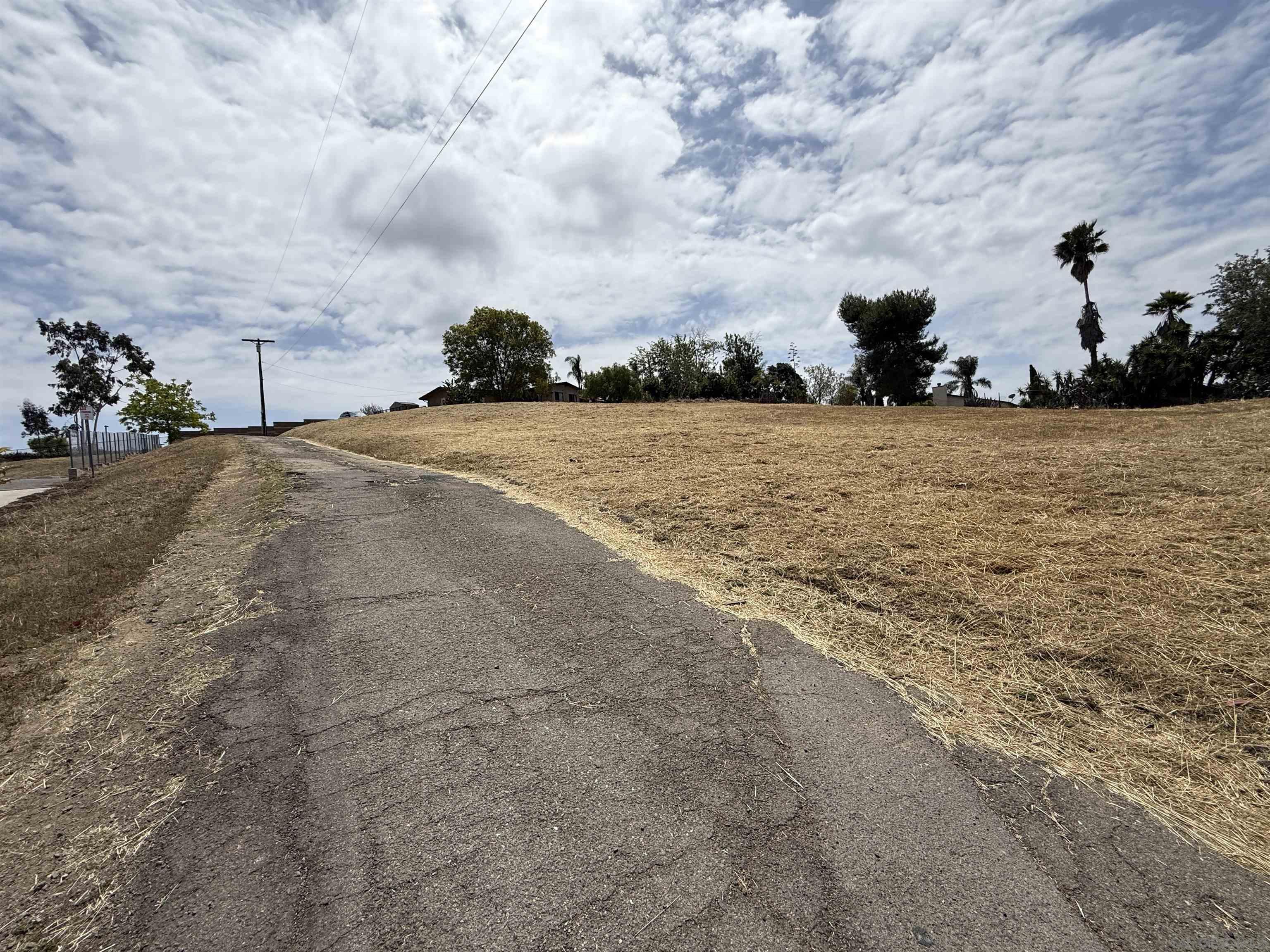 1565 Montiel Road, Unit 22609269 San Marcos, CA 92069 - Photo 18 of 21