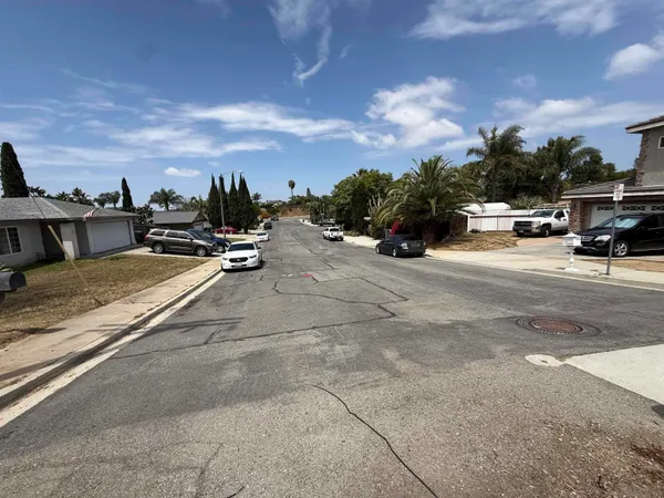$900,000 | 1565 Montiel Road, Unit 22609269, San Marcos, CA 92069