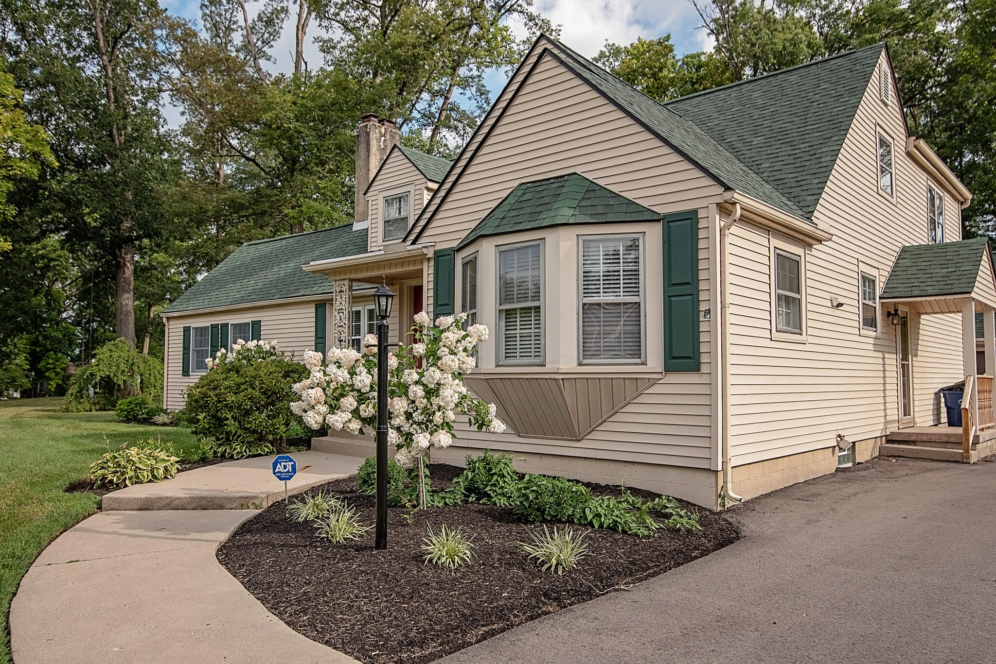 520 Dover Road Springfield, OH 45504 - Photo 3 of 34 Gallery Image 3