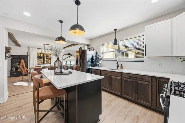 $600,000 | 7931 Dry Valley Road, Loudon, TN 37774