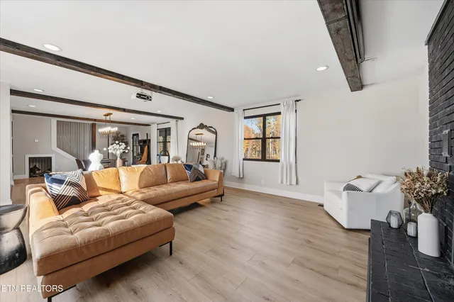 $600,000 | 7931 Dry Valley Road, Loudon, TN 37774