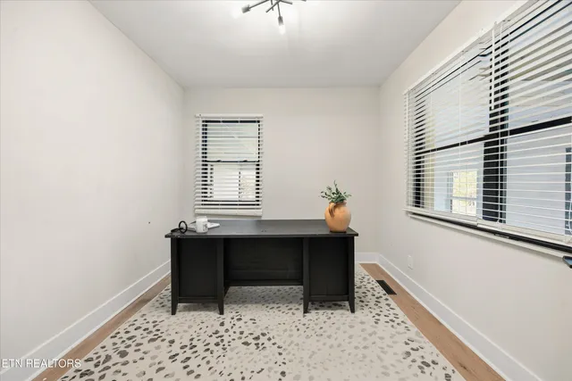 $600,000 | 7931 Dry Valley Road, Loudon, TN 37774