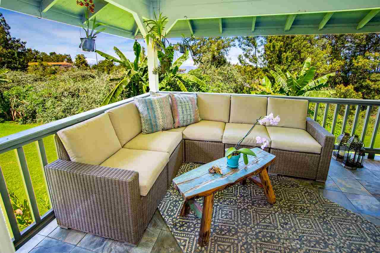 180 Waiakoa Road Kula, HI 96790 - Photo 19 of 27 a view of a chairs in the balcony