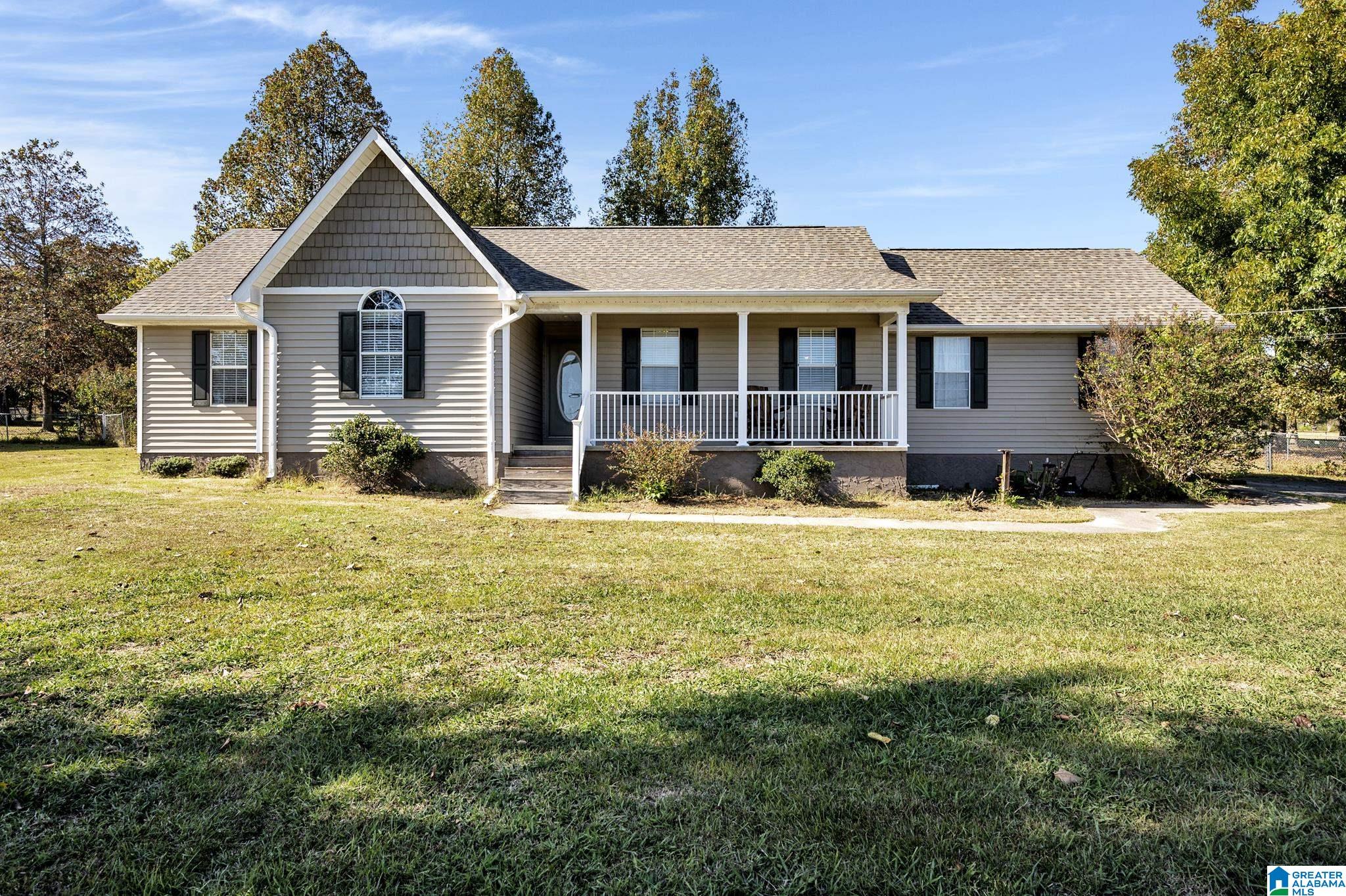 70 Chestnut Lane Hayden, AL 35079 - Photo 2 of 29