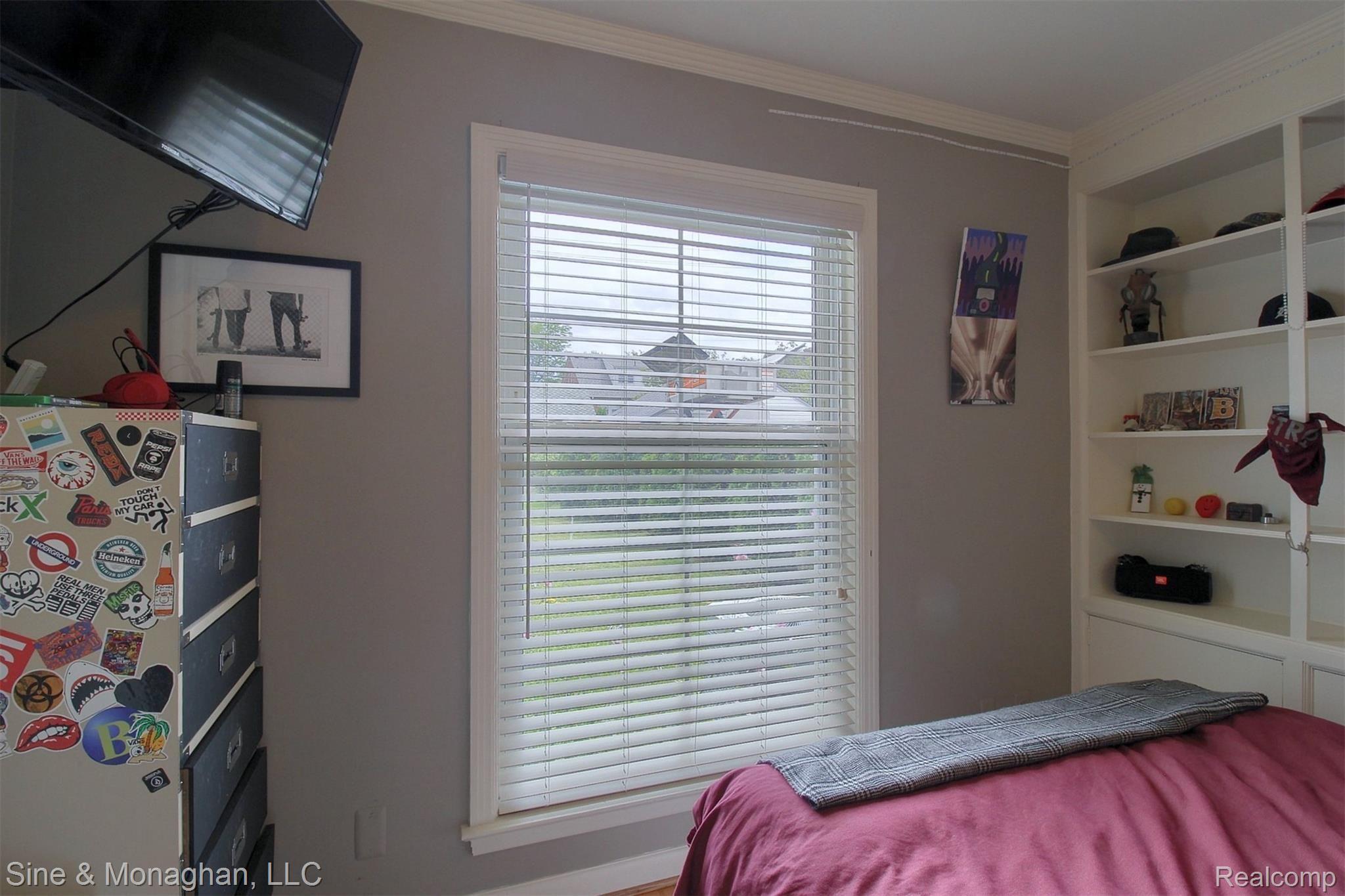 1354 Whittier Road Grosse Pointe, MI 48230 - Photo 14 of 40 31-4th Bedroom 2nd View.jpg
