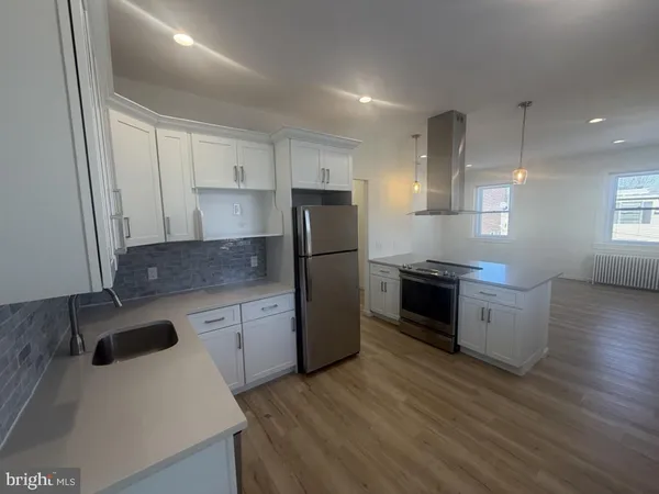 $2,395 | 101 Cedar Avenue, Unit 2, West Conshohocken, PA 19428