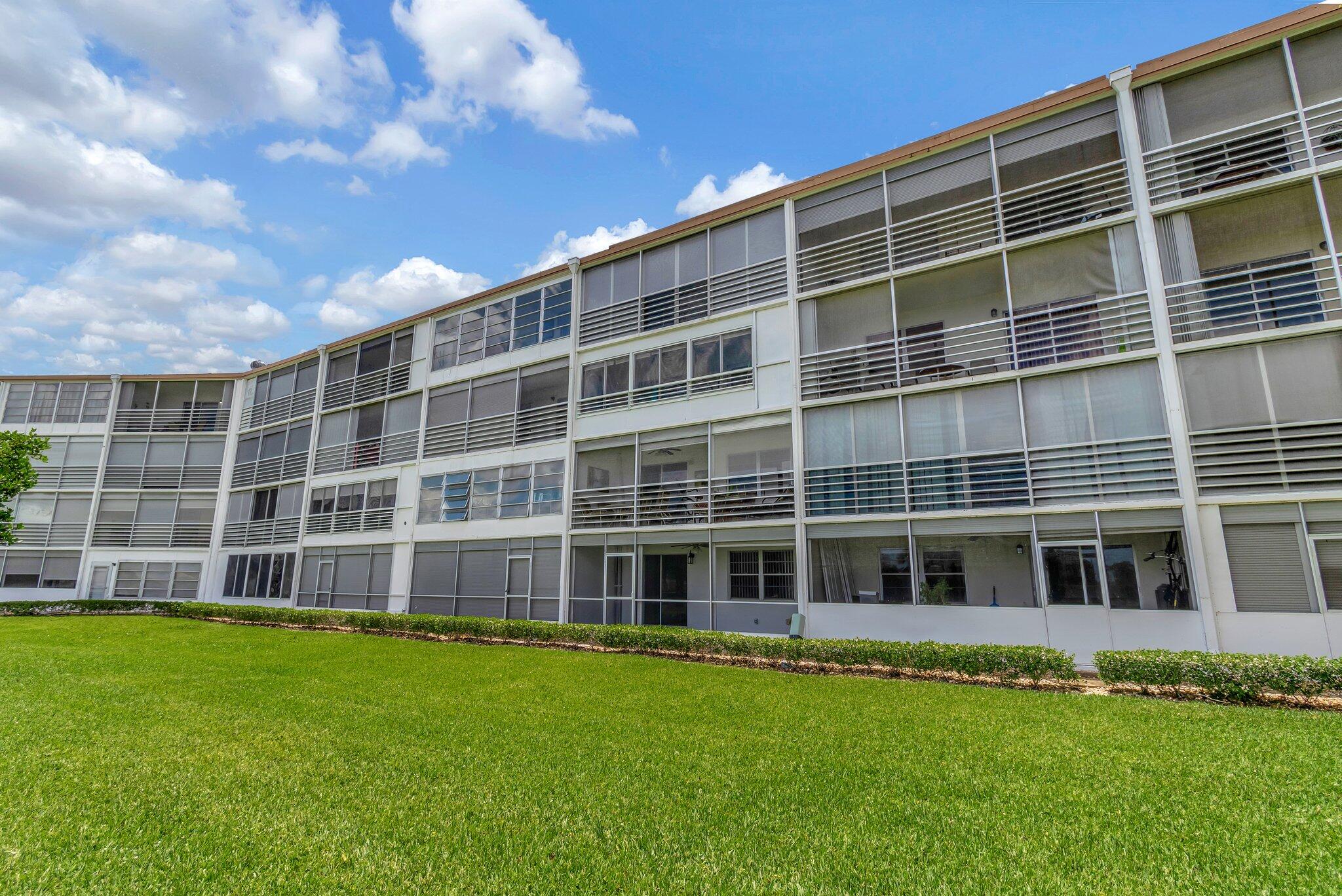 4018 Cornwall Drive Boca Raton, FL 33434 - Photo 40 of 84 8-web-or-mls-DSC_2882