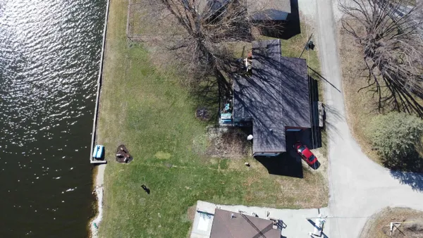 5799 North Lakeshore Drive, Macy, IN 46951