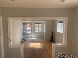 a view of empty room with window