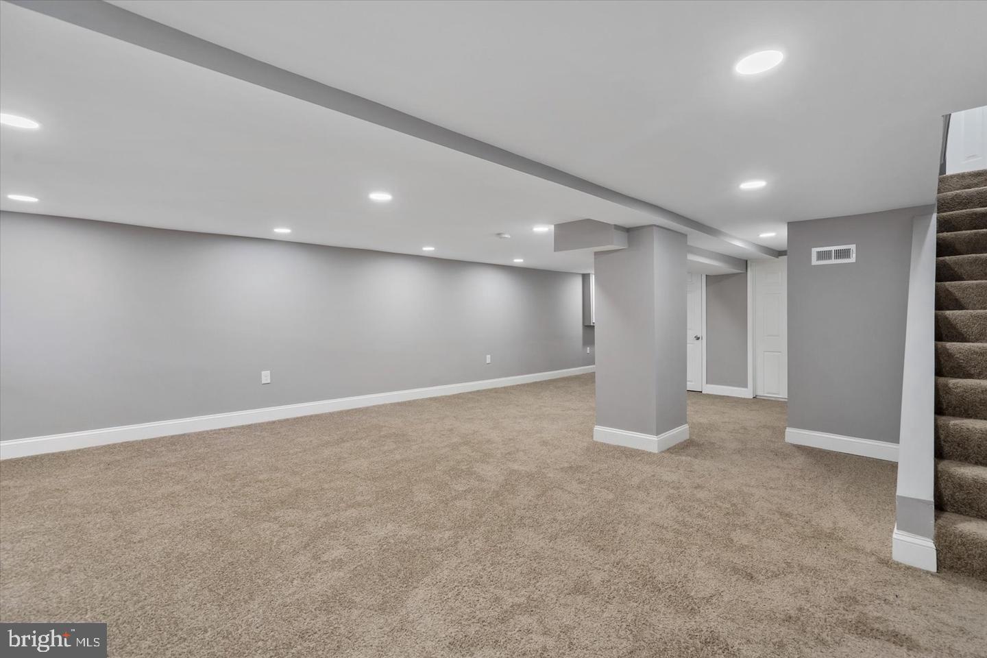 327 Lyndhurst Street Baltimore, MD 21229 - Photo 31 of 44