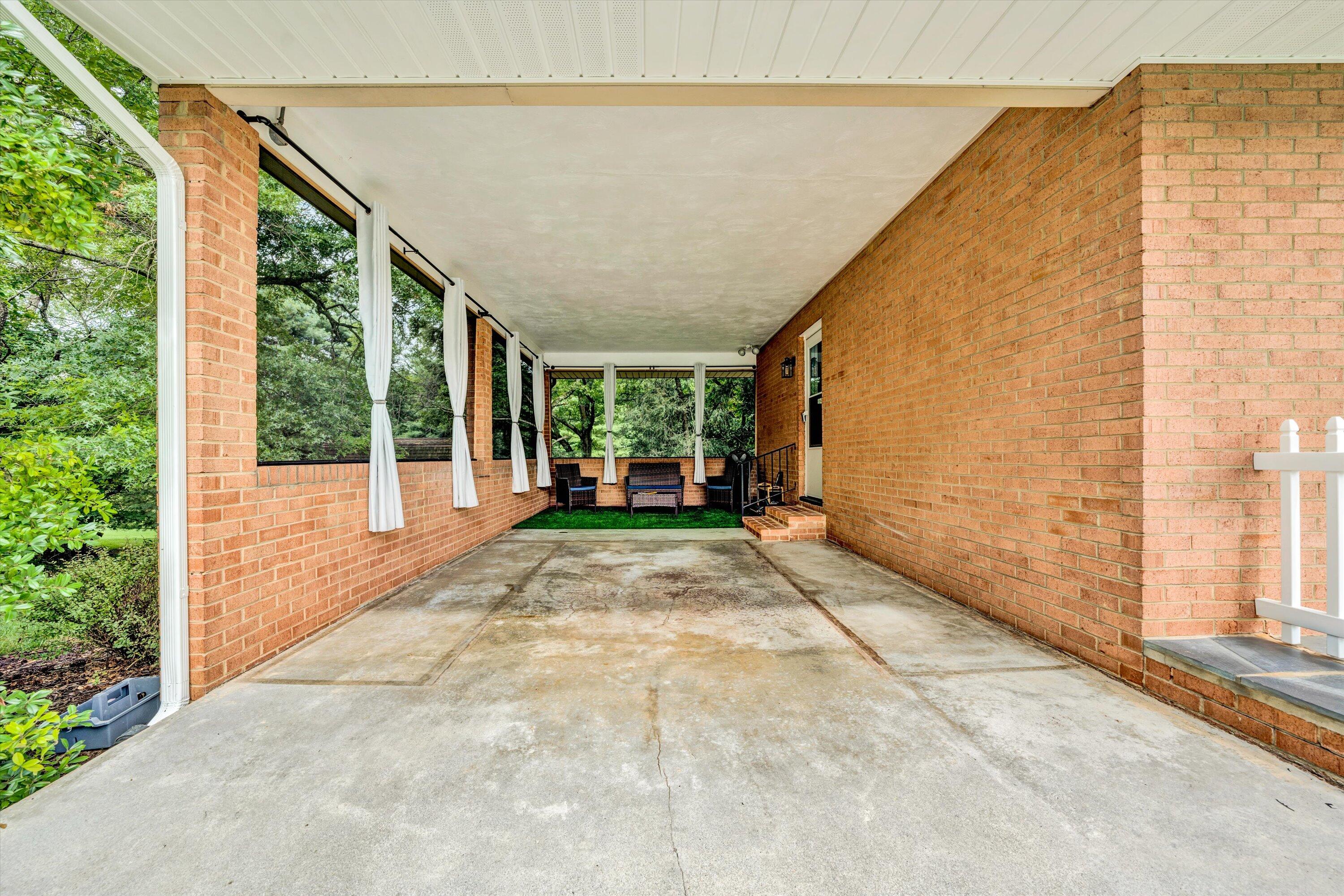4604 Phyllis Road Northeast Roanoke, VA 24012 - Photo 11 of 44 16-072320240040