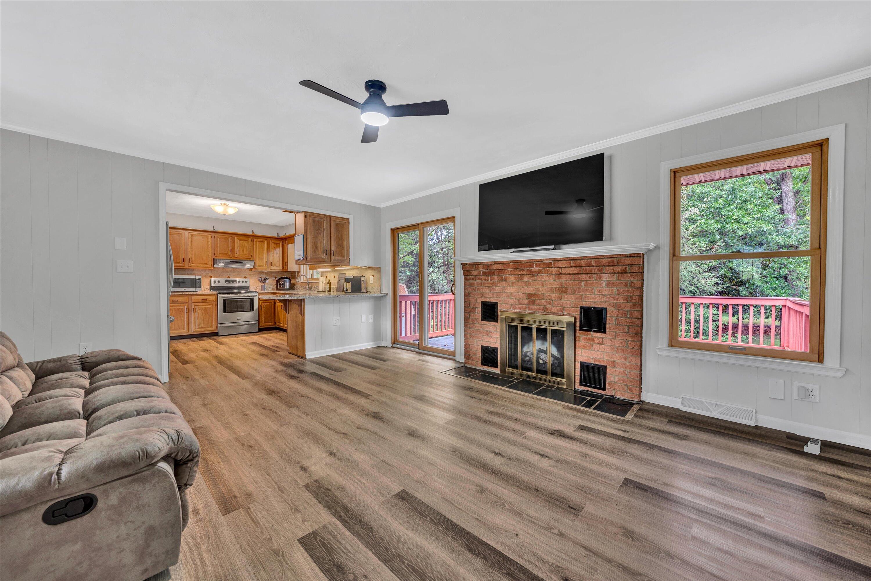 4604 Phyllis Road Northeast Roanoke, VA 24012 - Photo 14 of 44 19-072320240010