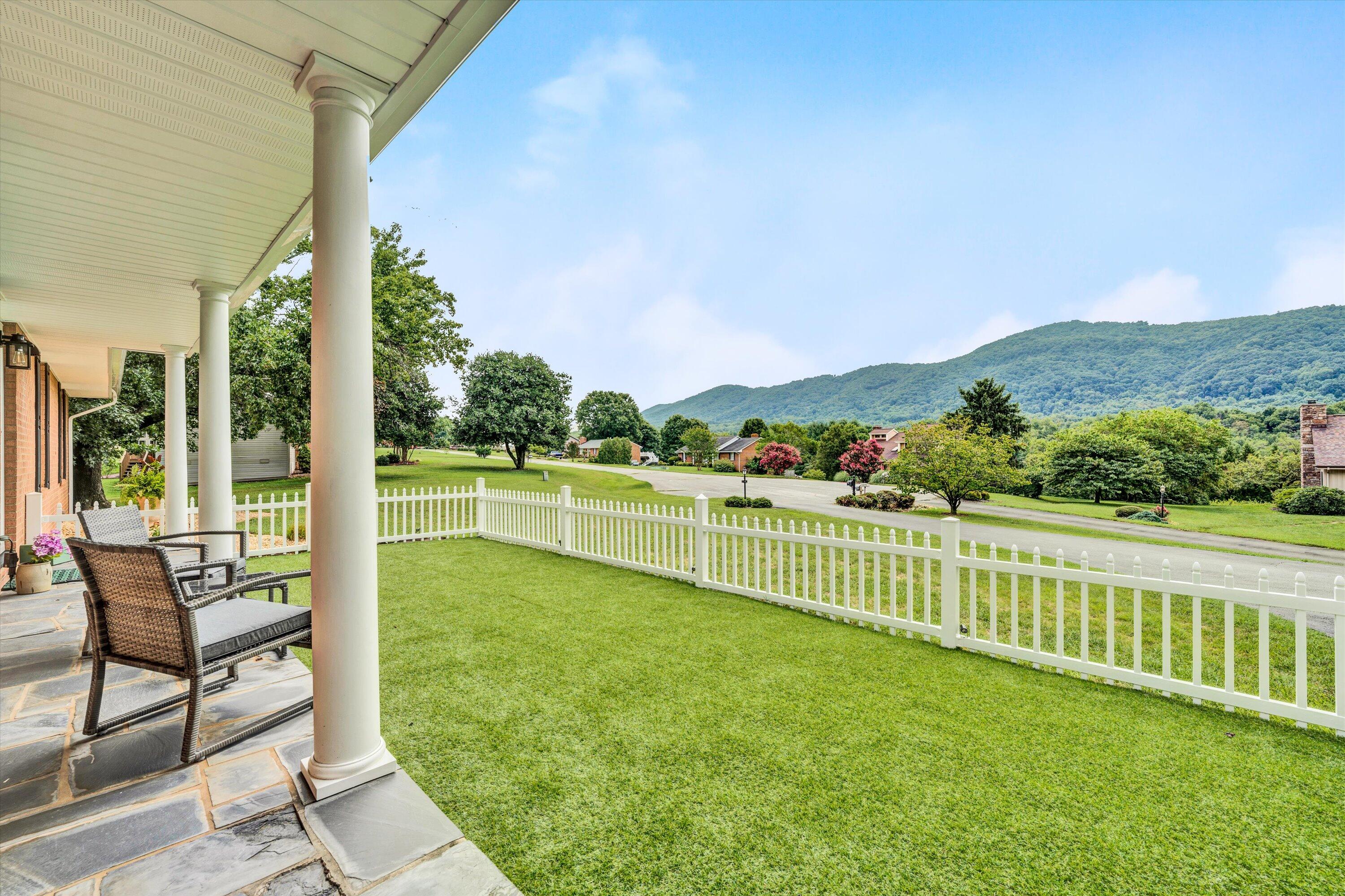 4604 Phyllis Road Northeast Roanoke, VA 24012 - Photo 2 of 44 07-072320240045