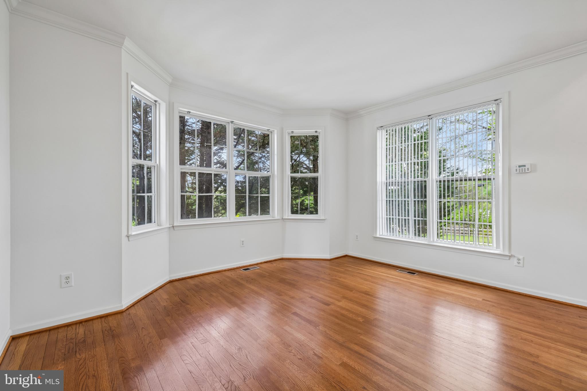 9796 Old Annapolis Road Ellicott City, MD 21042 - Photo 11 of 83 Living Room