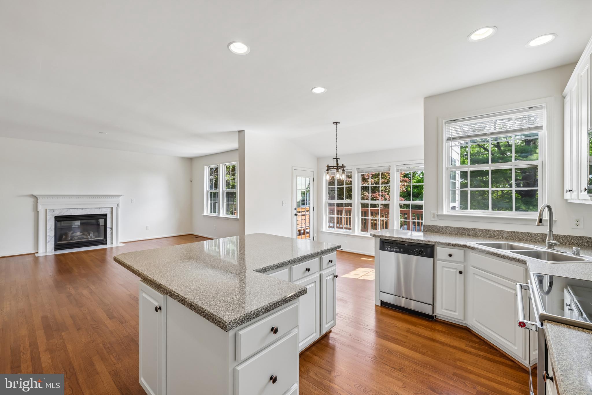 9796 Old Annapolis Road Ellicott City, MD 21042 - Photo 15 of 83 Kitchen