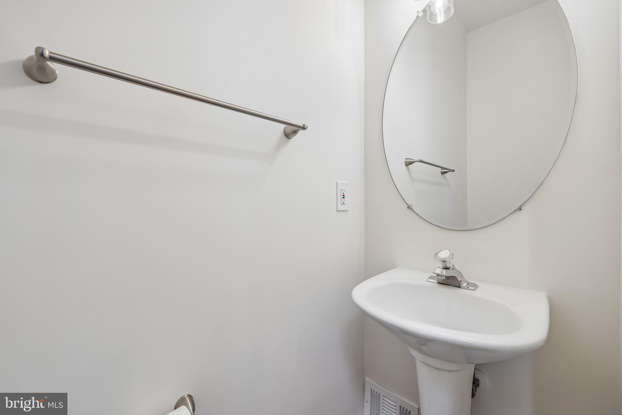 9796 Old Annapolis Road Ellicott City, MD 21042 - Photo 26 of 83 Bathroom