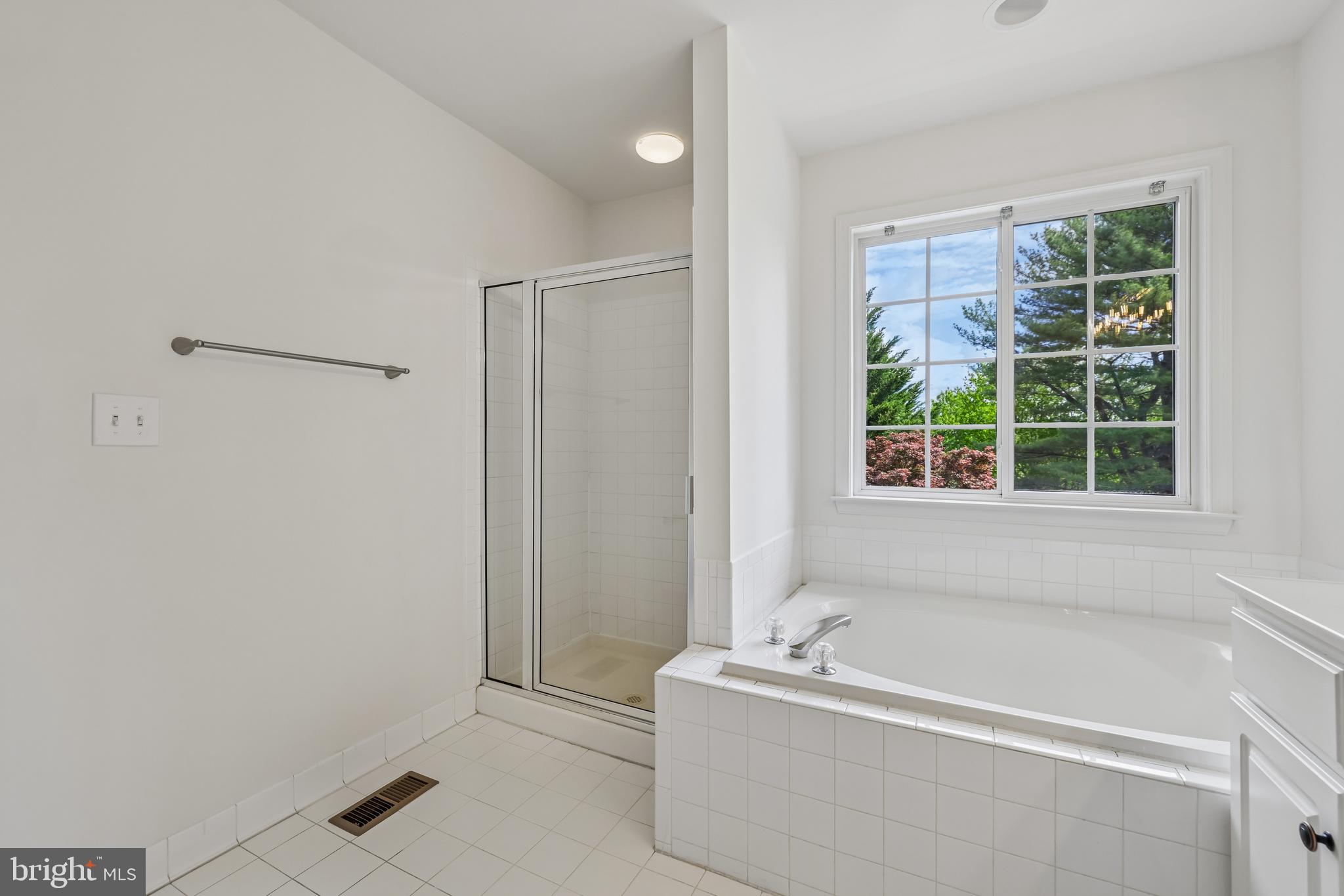 9796 Old Annapolis Road Ellicott City, MD 21042 - Photo 32 of 83 Primary Bathroom