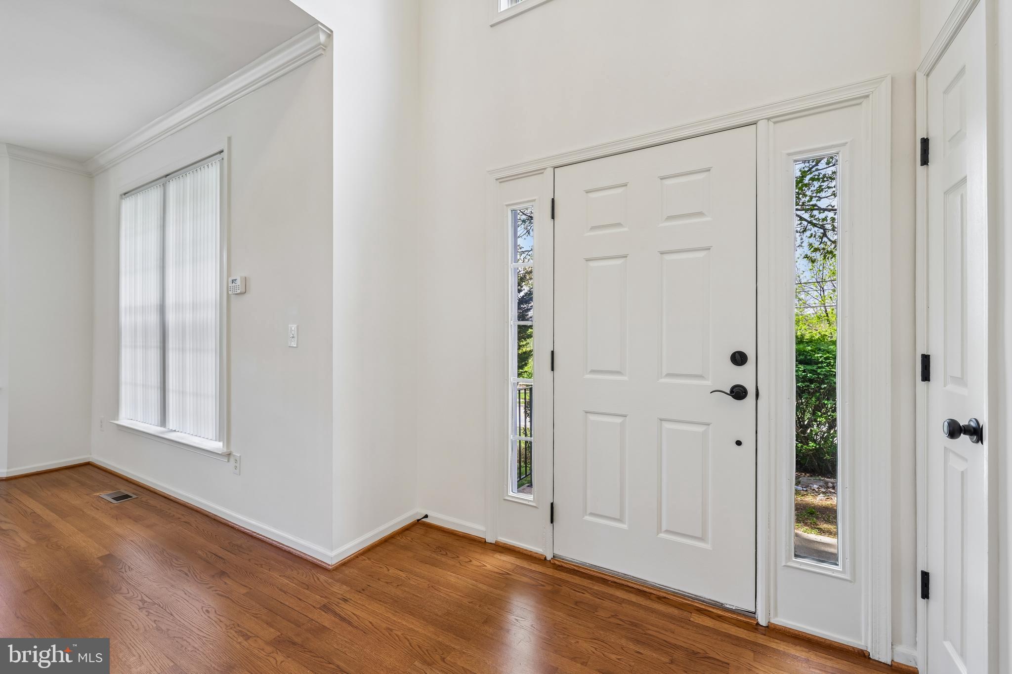 9796 Old Annapolis Road Ellicott City, MD 21042 - Photo 7 of 83 Foyer