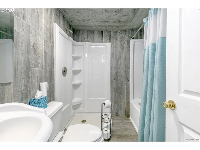 $650,000 | 38289 Southeast Coupland Road, Estacada, OR 97023