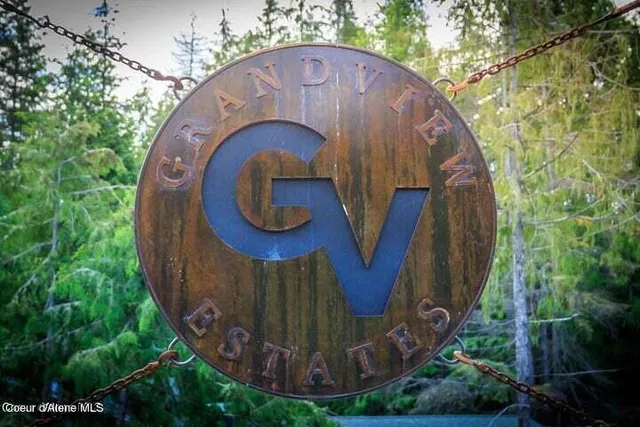 $1,650,000 | 40 Palouse Drive, Nordman, ID 83848