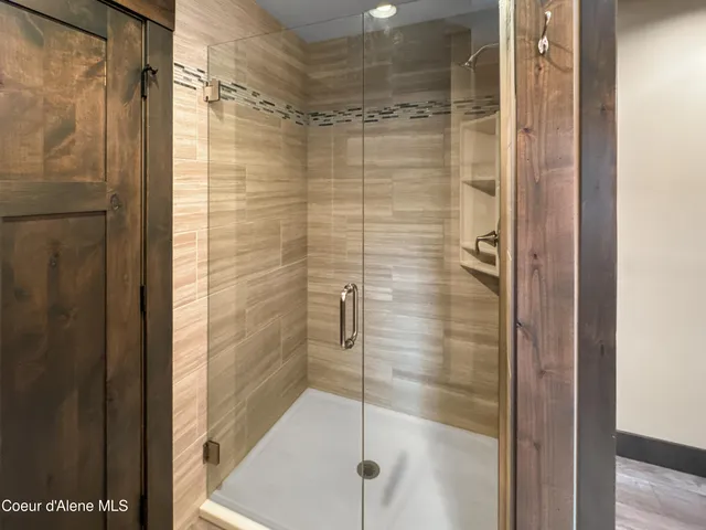 $1,650,000 | 40 Palouse Drive, Nordman, ID 83848